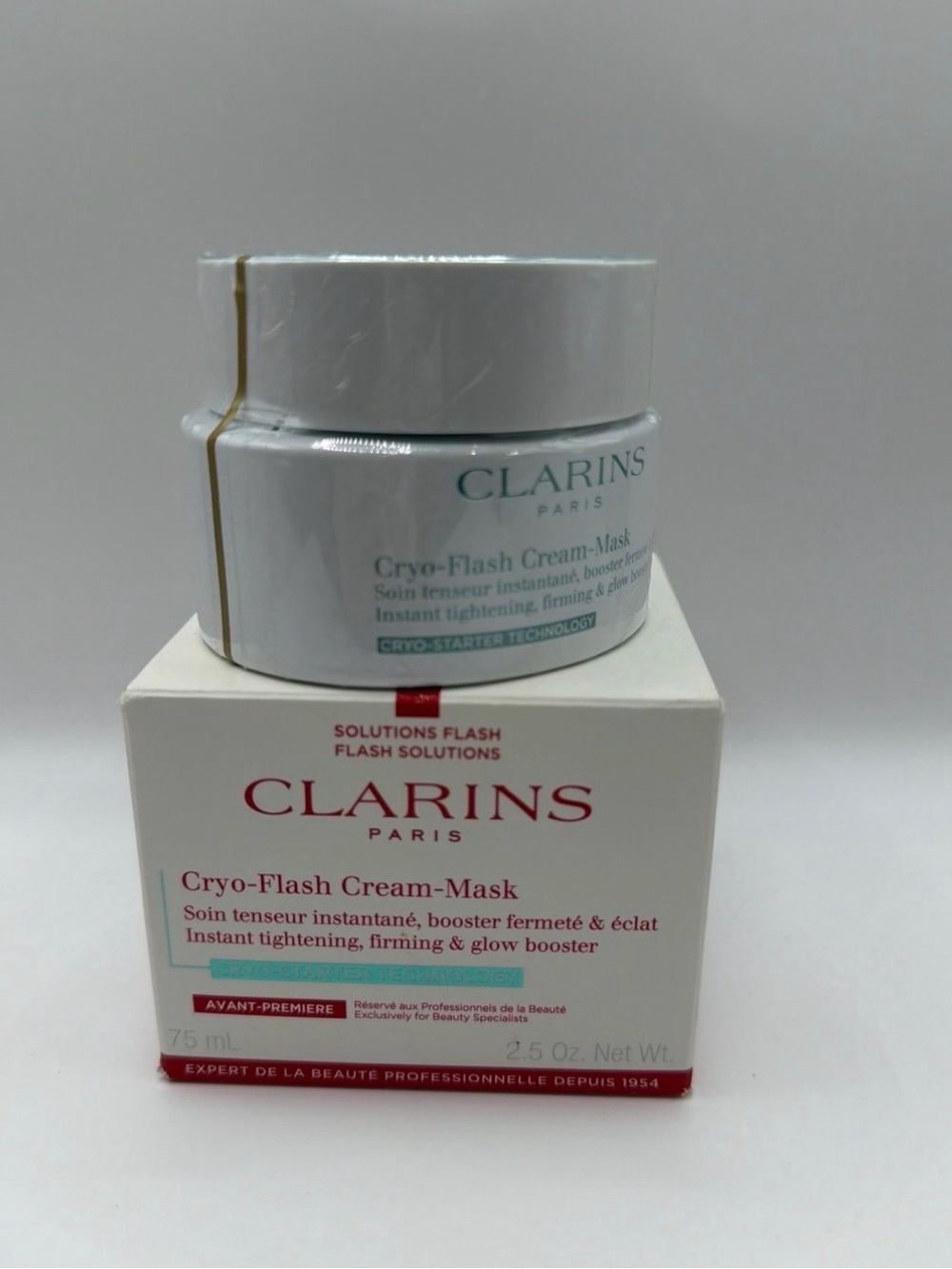 Clarins Cryo-Flash Cream-Mask in white with red accents